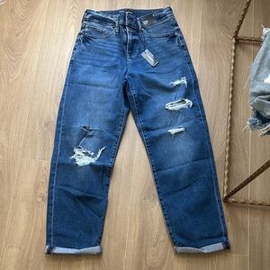 Express women’s boyfriend mid rise 0 NWT